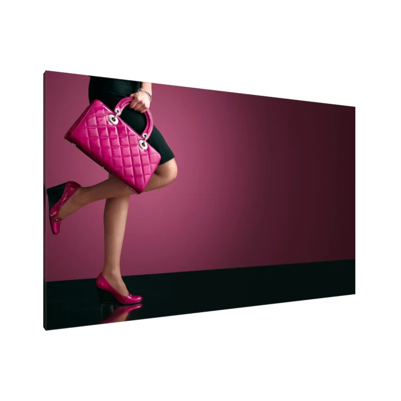 Tablou Canvas: Eleganță și Carismă