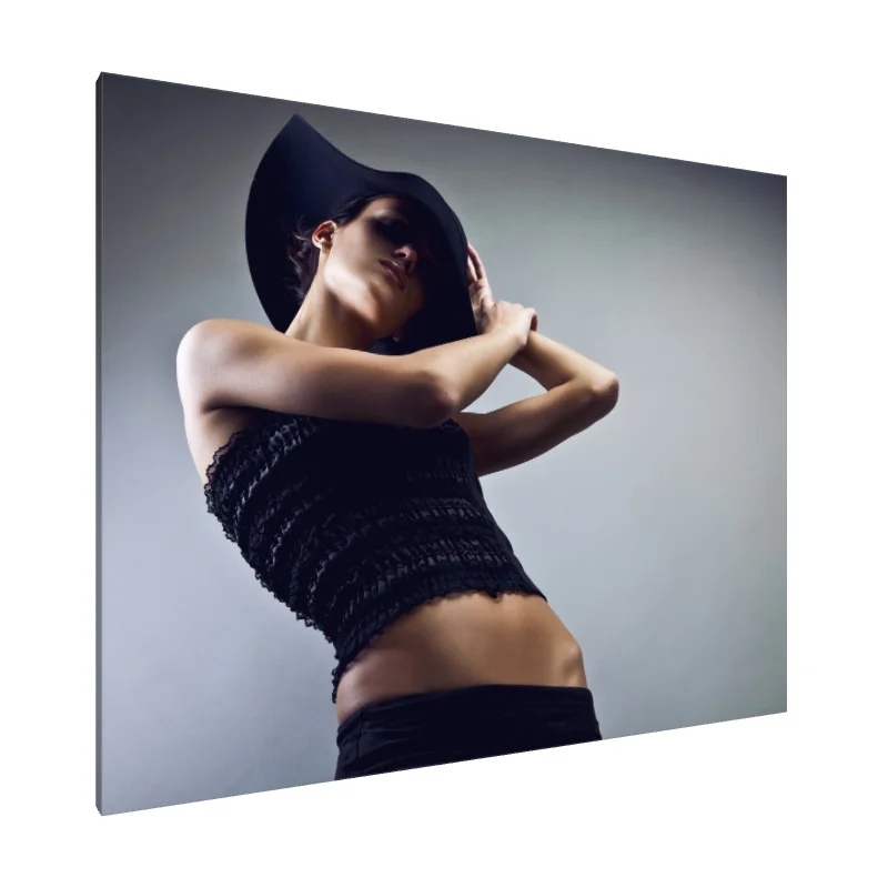 Tablou Canvas: Eleganță în umbră 1754590222752