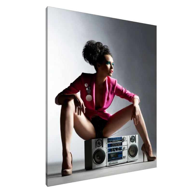 Tablou Canvas: Vibrații Retro Ridicate