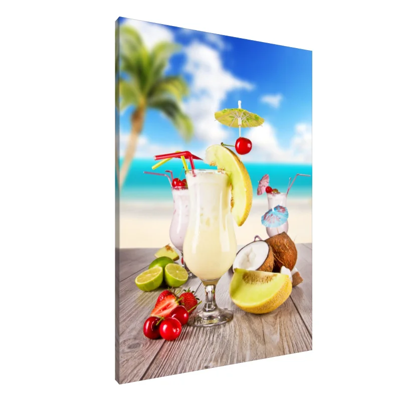 Tablou canvas: Rai într-un pahar: Vise tropicale de cocktailuri
