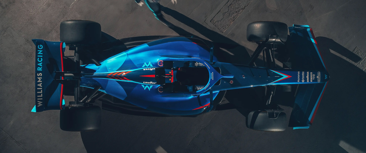 Tablou Canvas: Simfonia Roșie a Cursei - Thumbnail 2