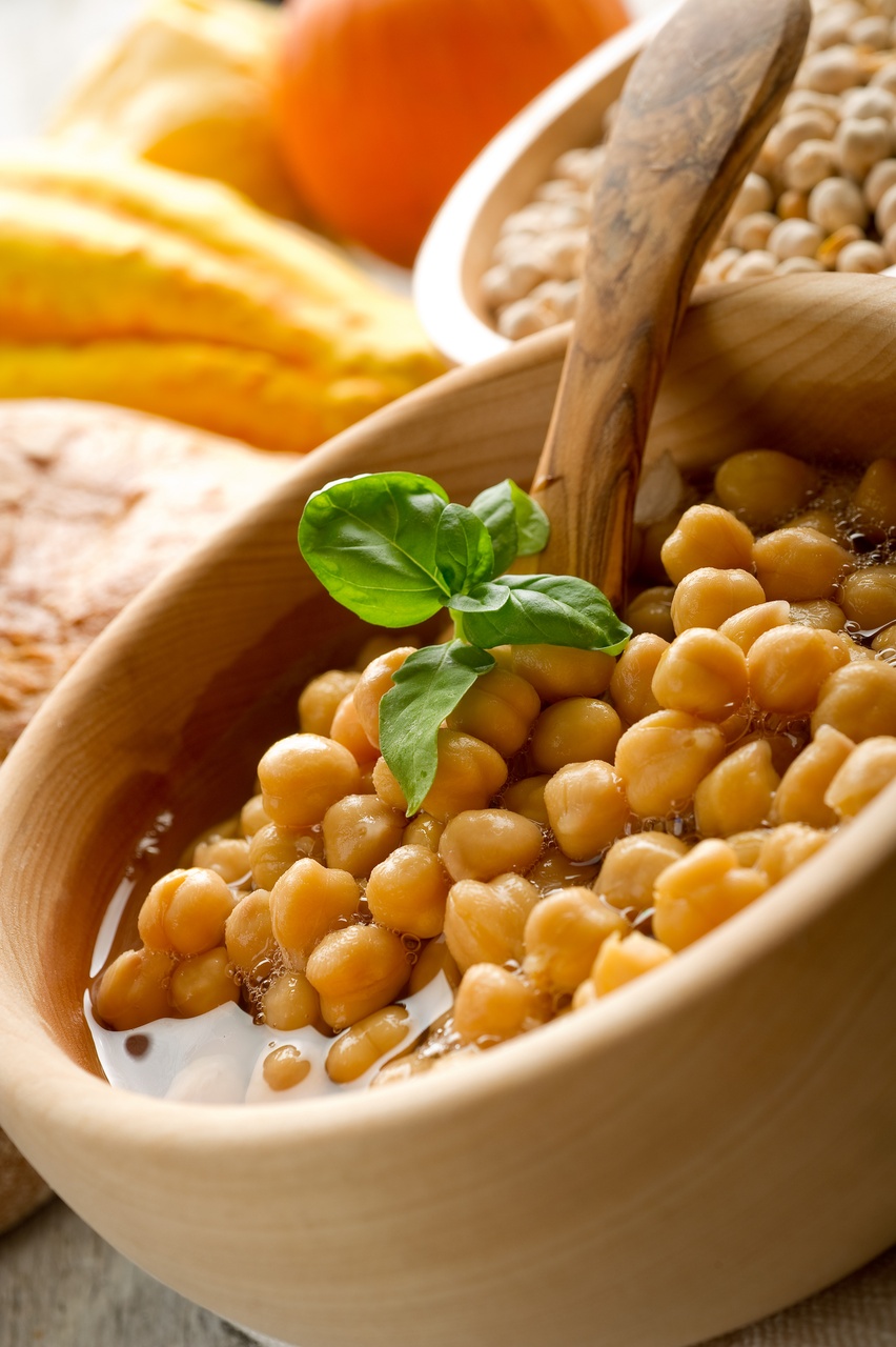 Tablou Canvas: Bogăția Deliciilor de Năut - Thumbnail 2