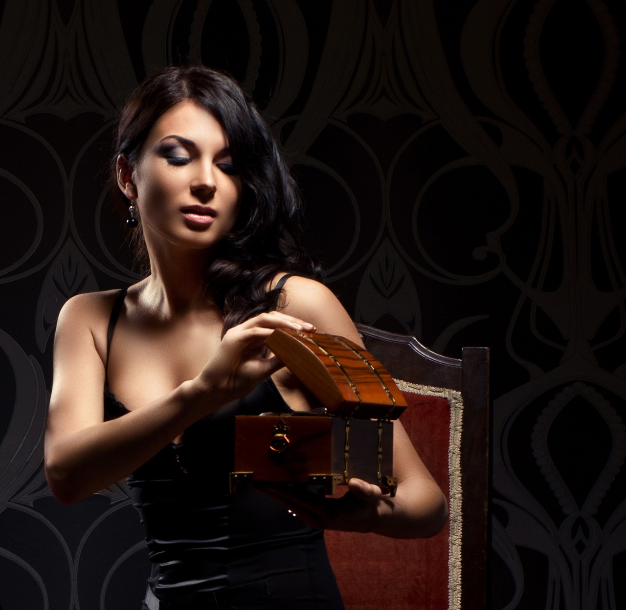 Tablou Canvas: Secrete dezvăluite - Thumbnail 2