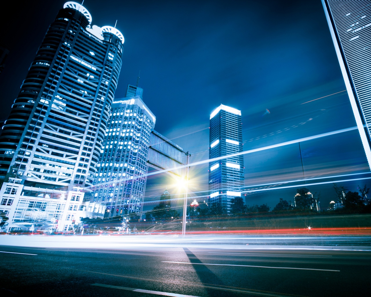 Tablou Canvas: Simfonia Urbană (1) - Thumbnail 2