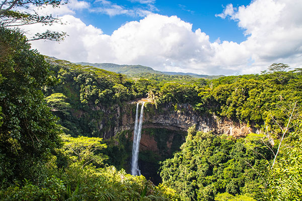 Tablou canvas: Cascada Chamarel Mauritius - Thumbnail 2
