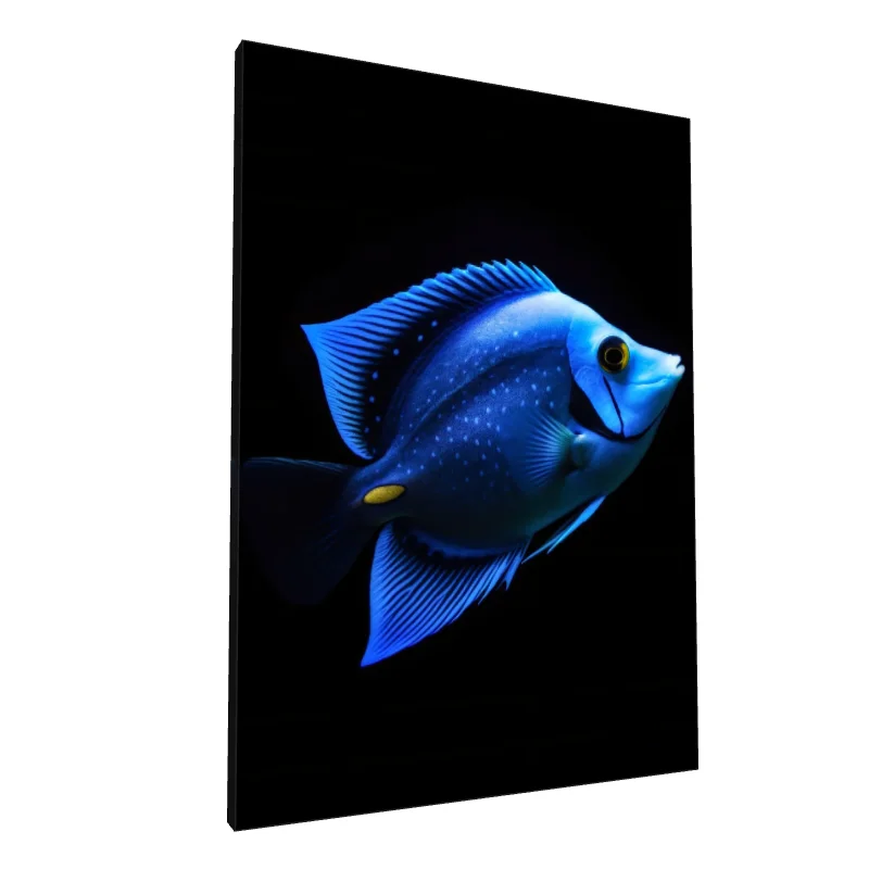 Tablou canvas: Pește Albastru în Contrast Întunecat - Image 1