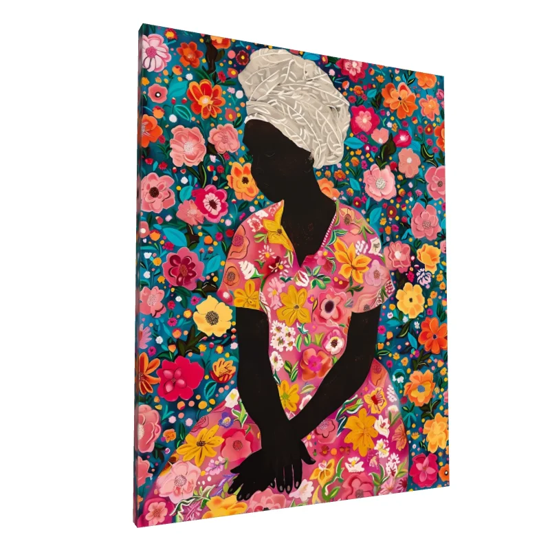 Tablou canvas: Portret Vibrant de Femeie Africană