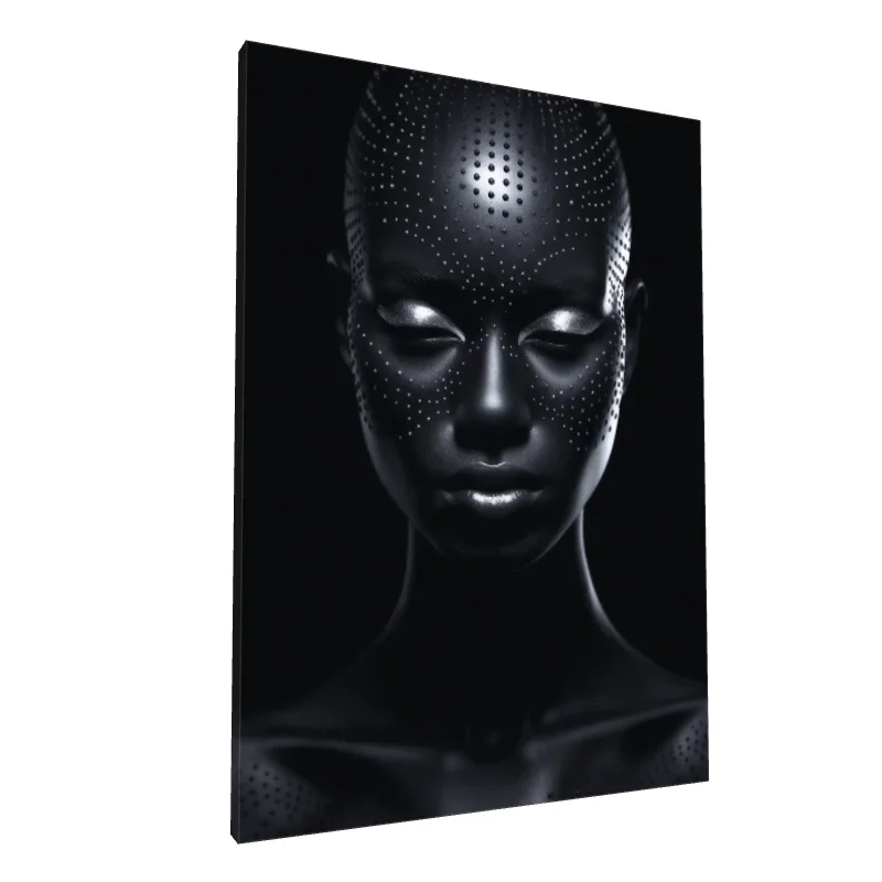 Tablou canvas: Portret Futurist cu Detalii Metalice
