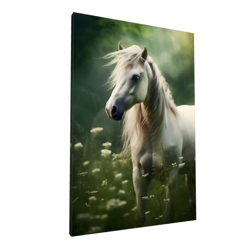 Tablou canvas: Cal Alb în Pajiște Verde - Image 1