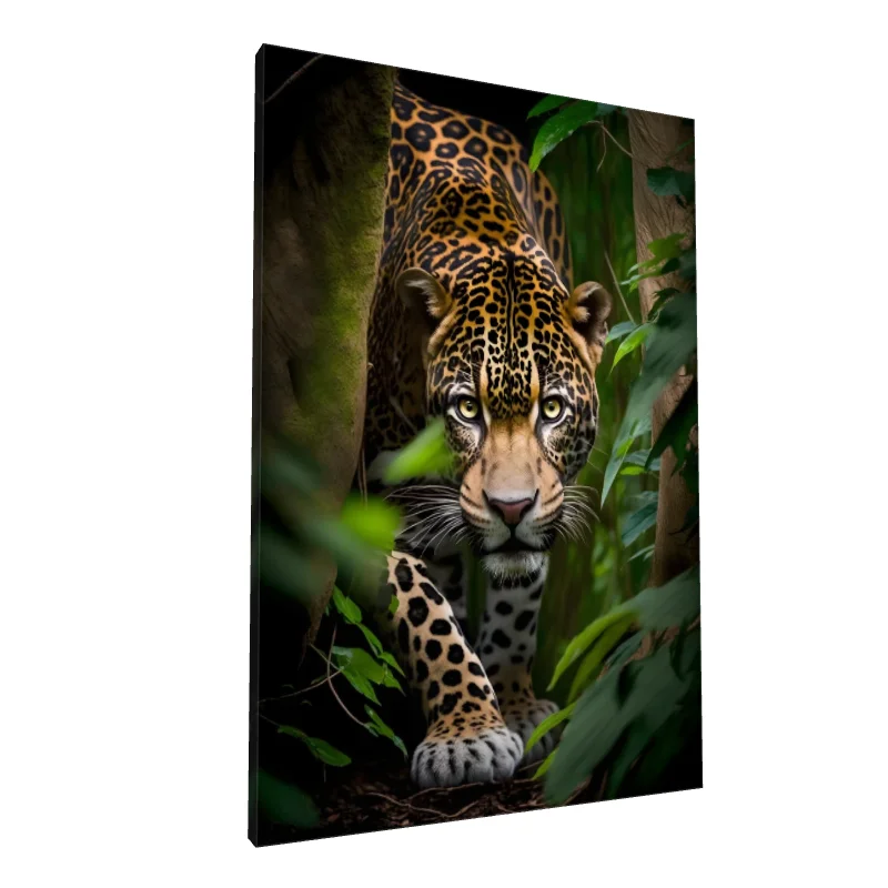 Tablou canvas: Jaguar în Junglă, Privire Intensă - Image 1