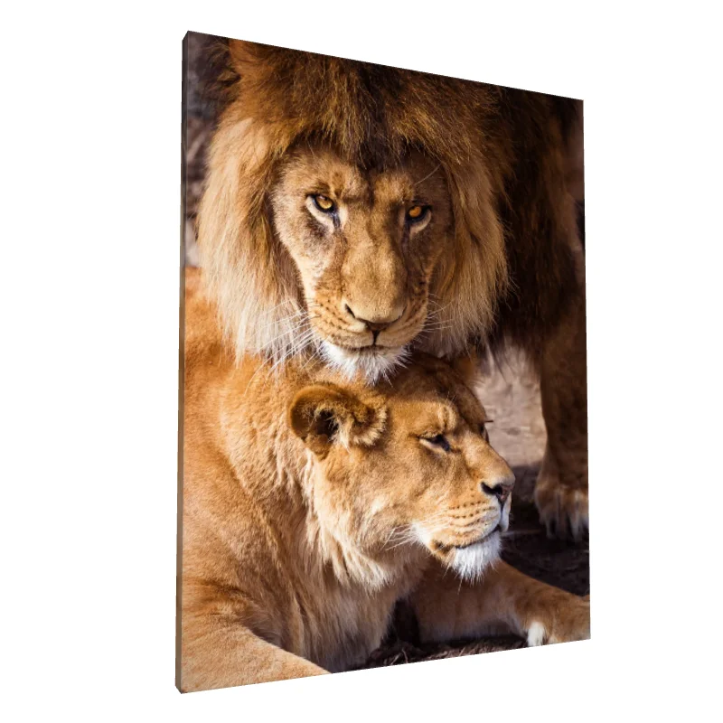 Tablou canvas: Regalitate Leului în Detaliu Realist - Image 1