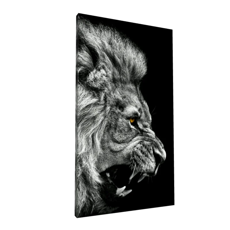 Tablou canvas: Portret de Leu în Tonuri Monocrome - Image 1