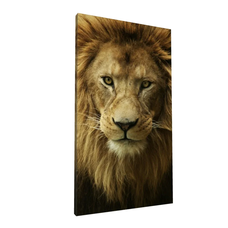 Tablou canvas: Portret Realist de Leu în Tonuri Calde - Image 1