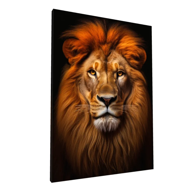 Tablou canvas: Portret Realist de Leu cu Mantie Aurie