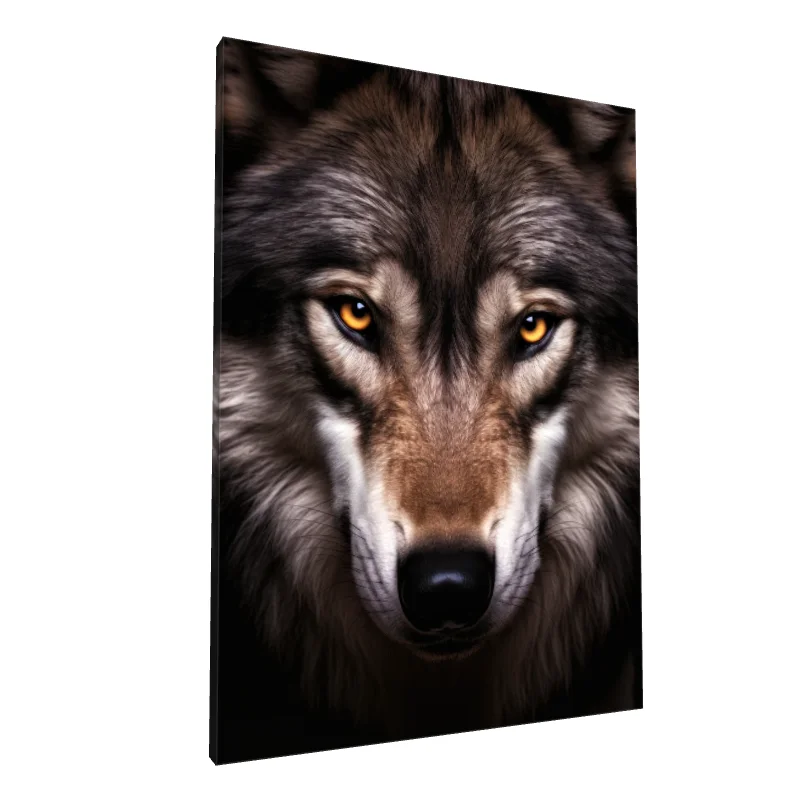 Tablou canvas: Portret de Lup cu Privire Pătrunzătoare - Image 1