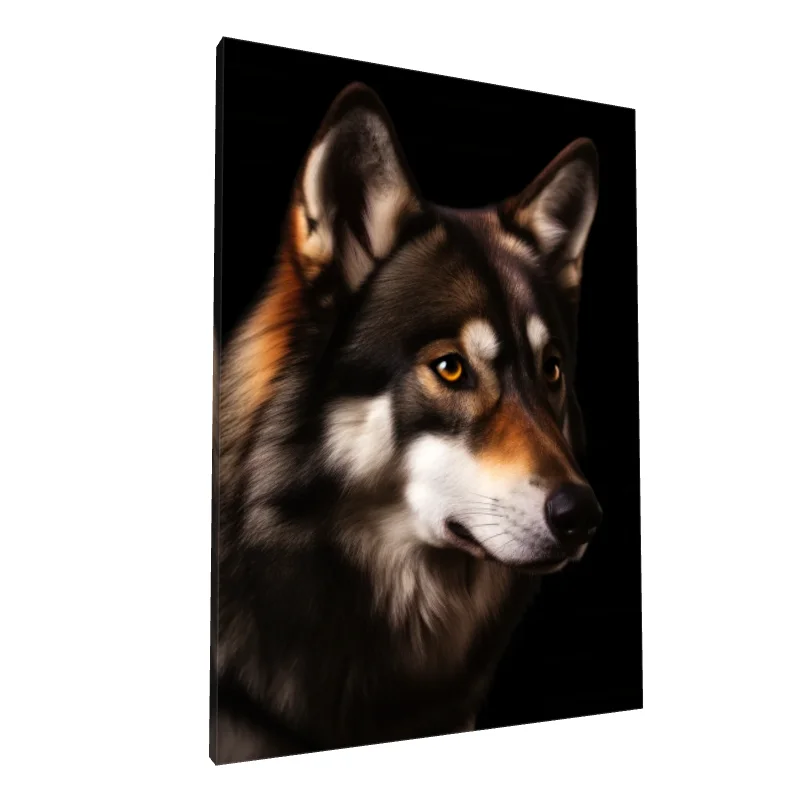 Tablou canvas: Portret Realist Lup pe Fundal Negru - Image 1