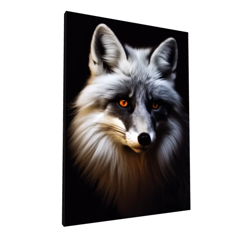 Tablou canvas: Portret de Vulpe Argintie cu Privire Intensa - Image 1