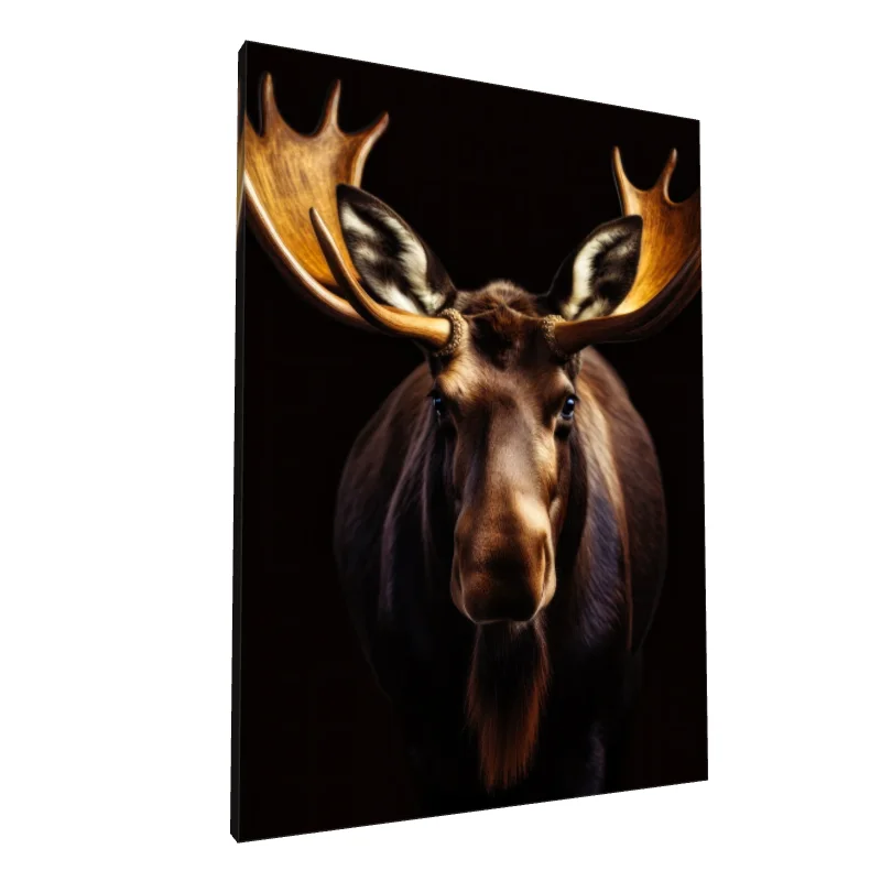 Tablou canvas: Portret Realist de Elan cu Coarne Impunătoare