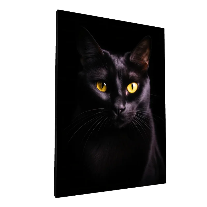 Tablou canvas: Portret Pisică Neagră cu Ochi Aurii - Image 1