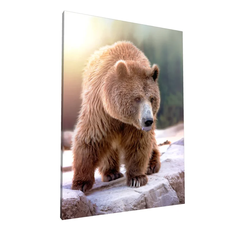 Tablou canvas: Urs Brun în Peisaj Montan
