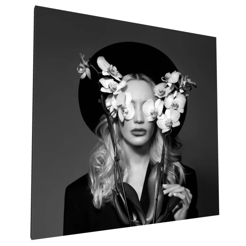 Tablou canvas: Portret Alb-Negru cu Orhidee