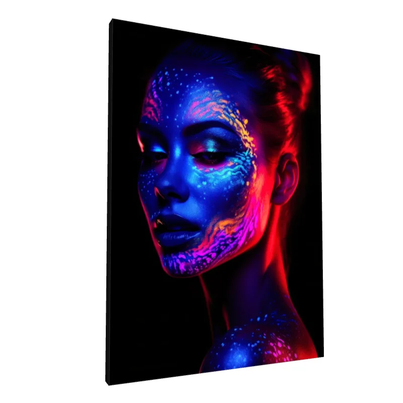 Tablou canvas: Portret Neon în Lumină Albastră