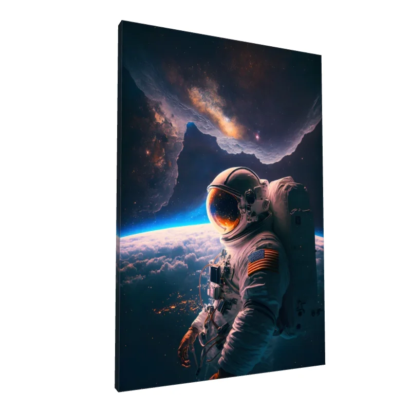 Tablou canvas: Astronaut Privind Pământul din Spațiu