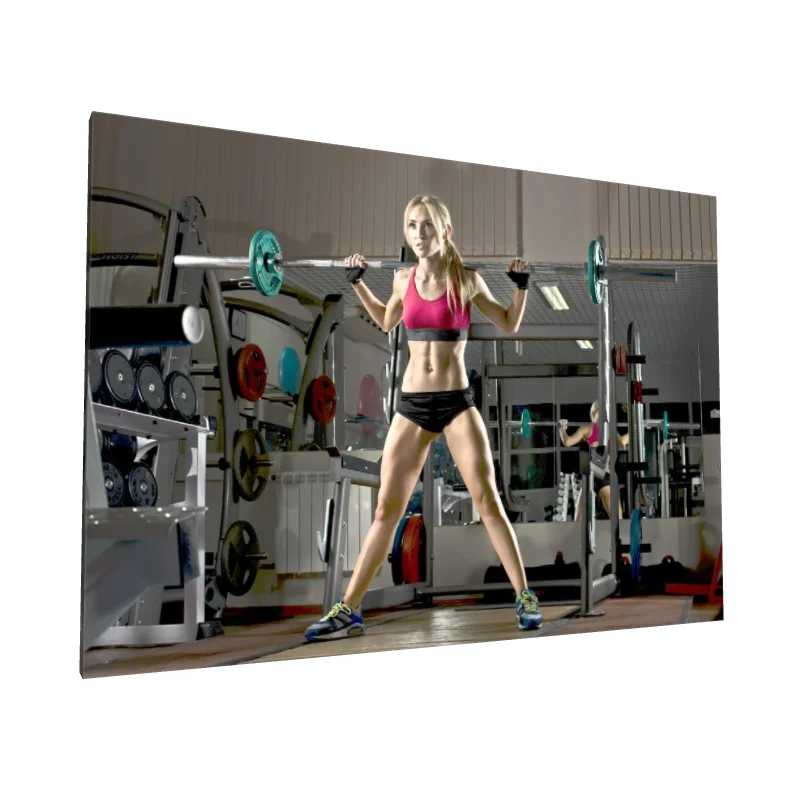 Tablou canvas: Femeie Activă în Sala de Fitness