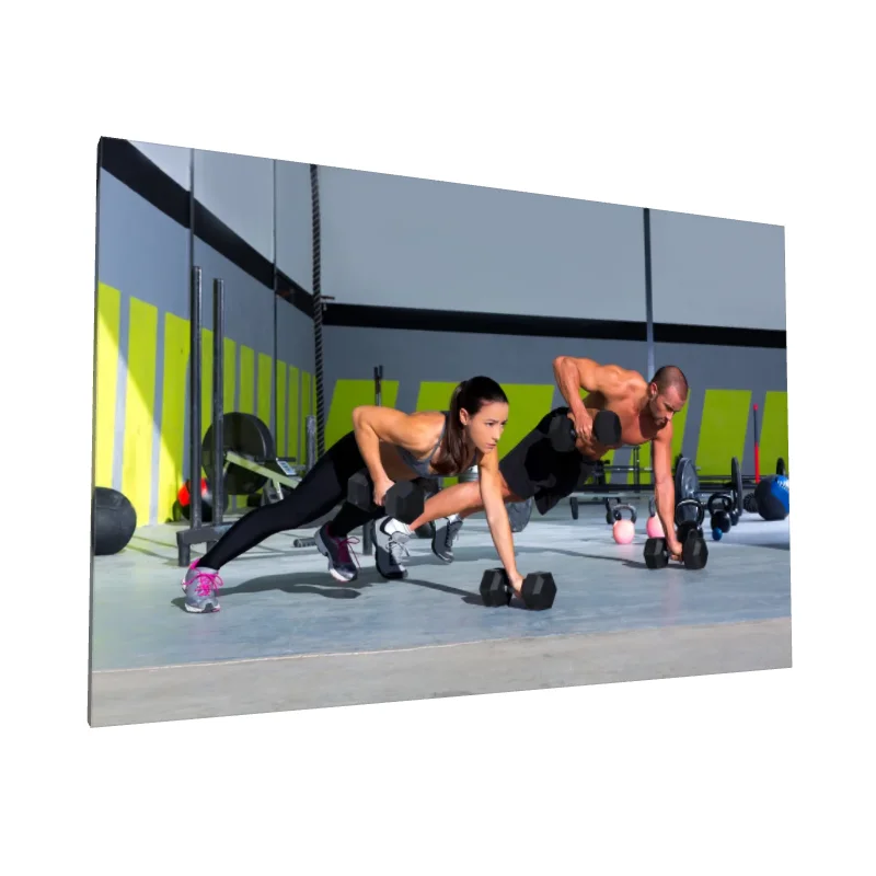 Tablou canvas: Antrenament Intens în Gym