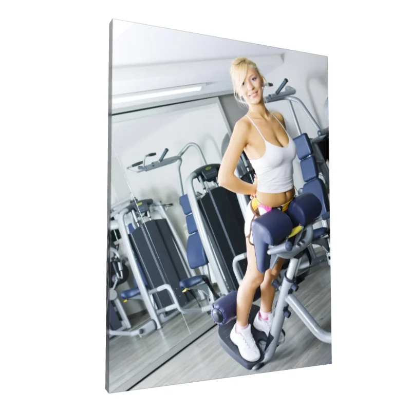 Tablou canvas: Exercițiu de Frumusețe în Sala de Fitness