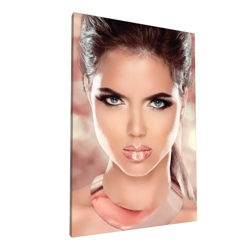 Tablou canvas: Portret Glamour cu Accente Metalice - Image 1