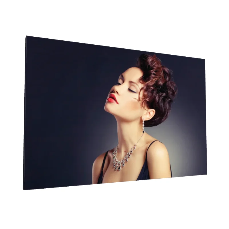 Tablou canvas: Portret Eleganță Stilistică - Image 1