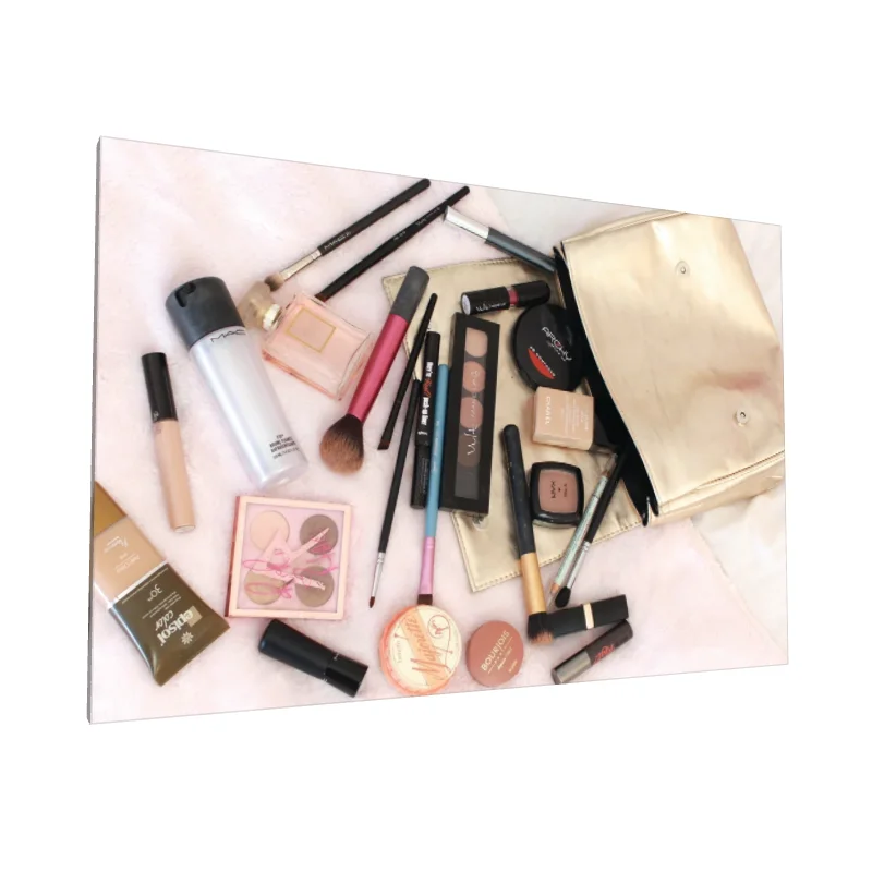 Tablou canvas: Colecție Elegantă de Machiaje și Pensule