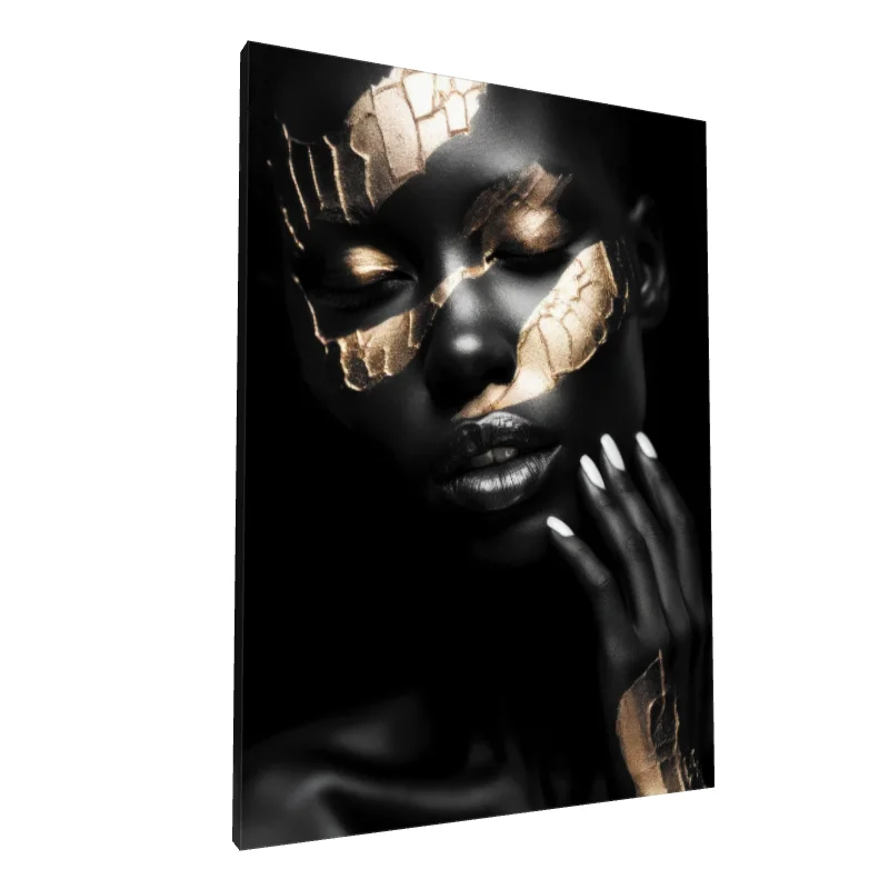 Tablou canvas: Portret Artistic cu Accente Aurii 19