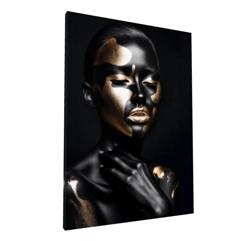 Tablou canvas: Portret cu Accente Aurii și Negru Profund - Image 1