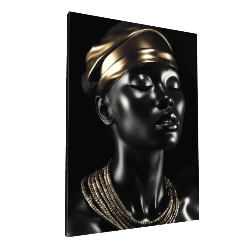 Tablou canvas: Portret Elegant cu Accente Aurii 4