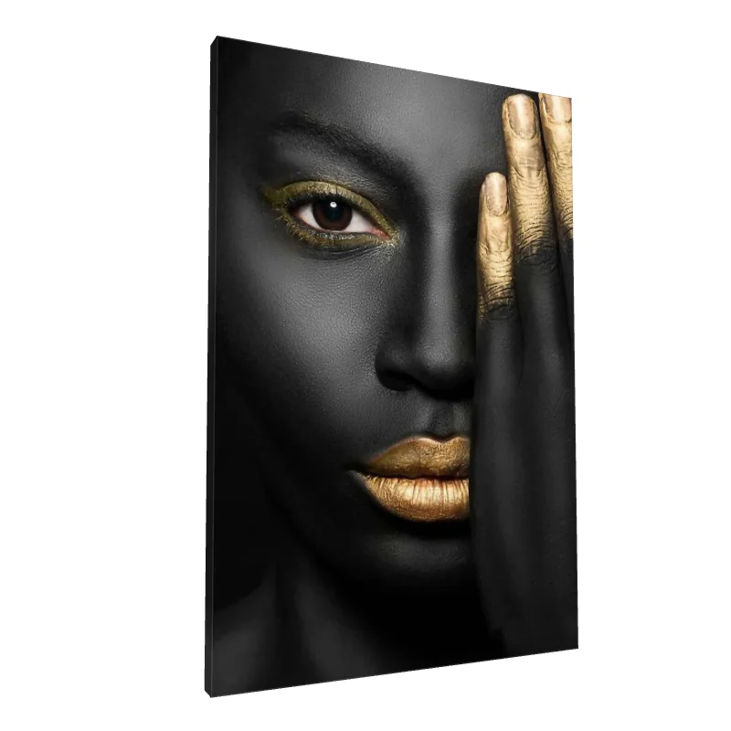 Tablou canvas: Portret Artistic cu Accente Aurii 24