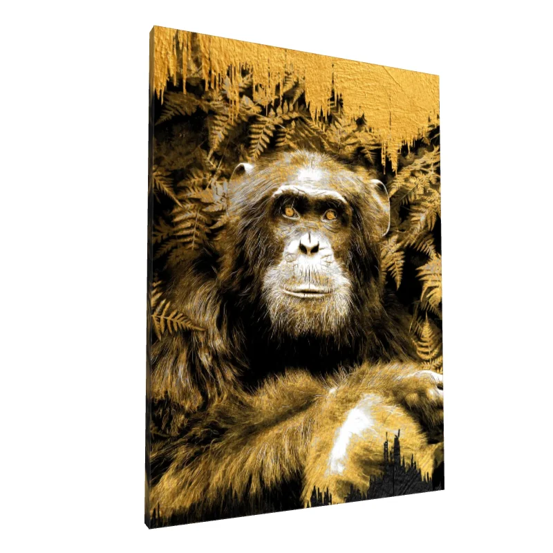 Tablou canvas: Portret Cimpanzeu în Nuante Aurii