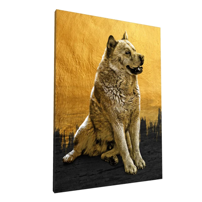 Tablou canvas: Portret Câine pe Fundal Auriu