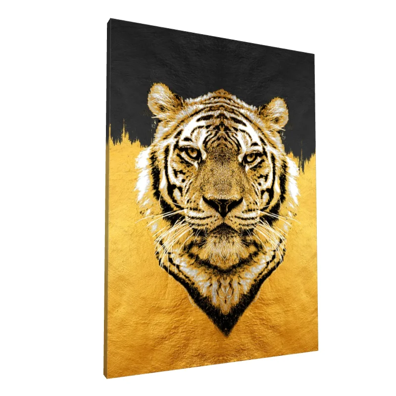 Tablou canvas: Portret de Tigru în Tonuri Aurii și Negre