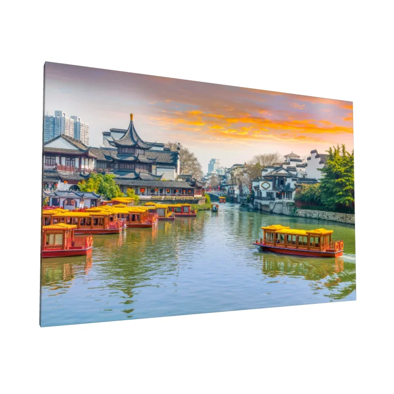 Tablou canvas: Peisaj Urban Tradițional la Apus