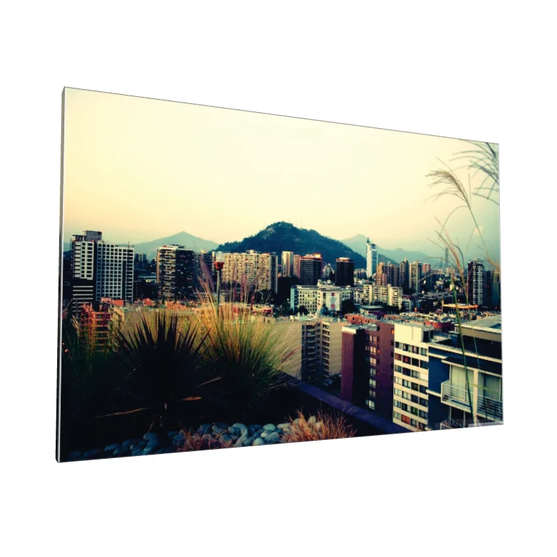 Tablou canvas: Panoramă Urbană cu Munți la Apus - Image 1