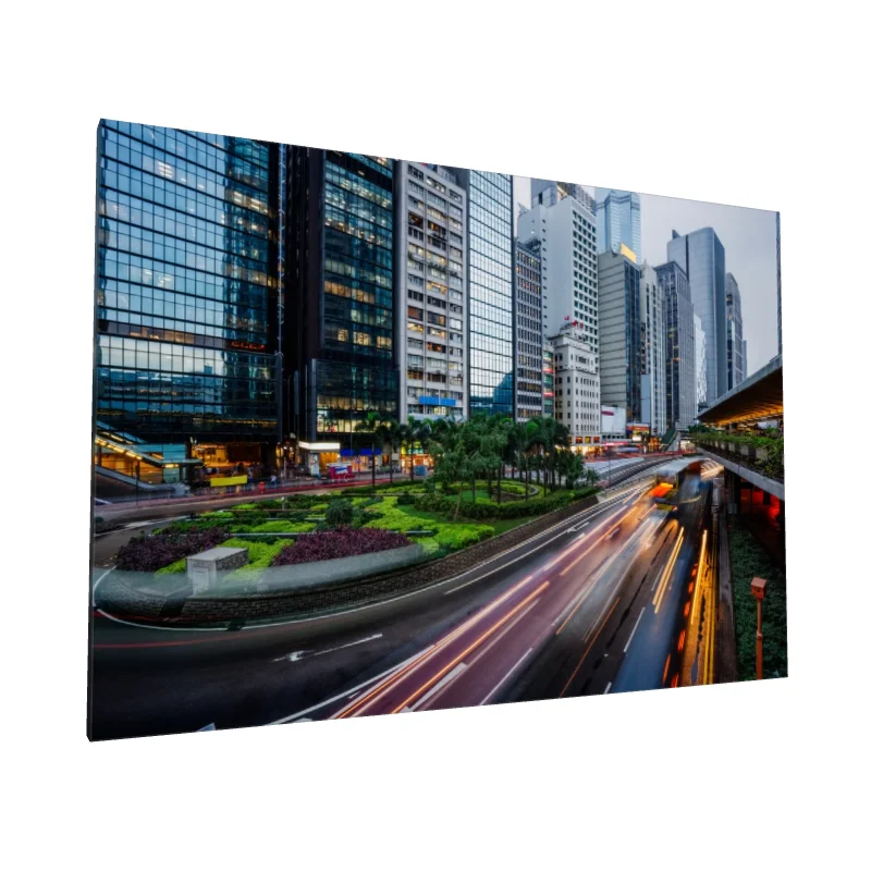 Tablou canvas: Peisaj Urban Nocturn cu Clădiri Moderne - Image 1