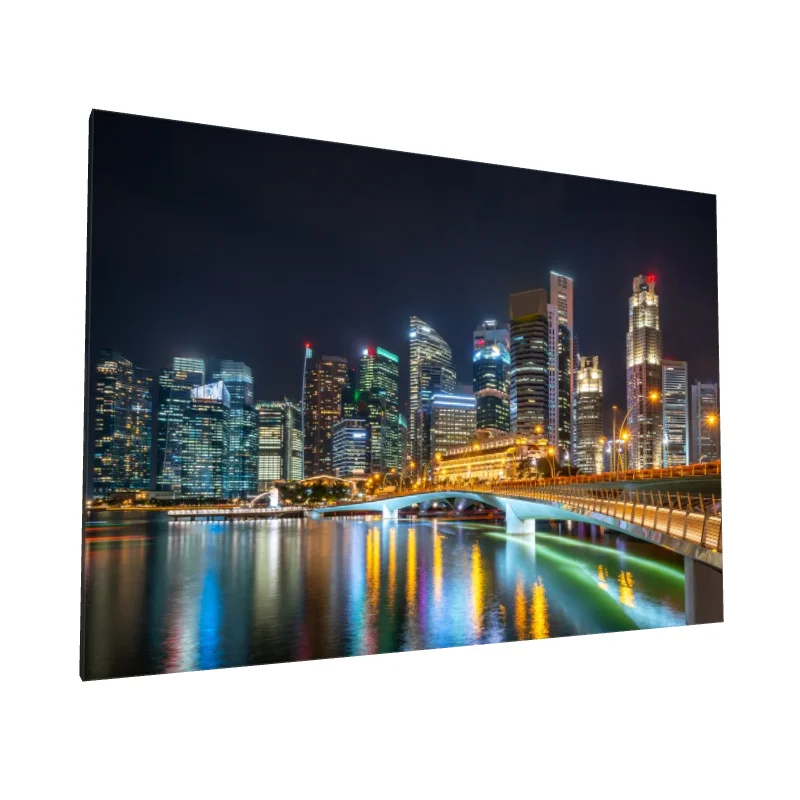 Tablou canvas: Peisaj Urban Nocturn Reflectat pe Râu