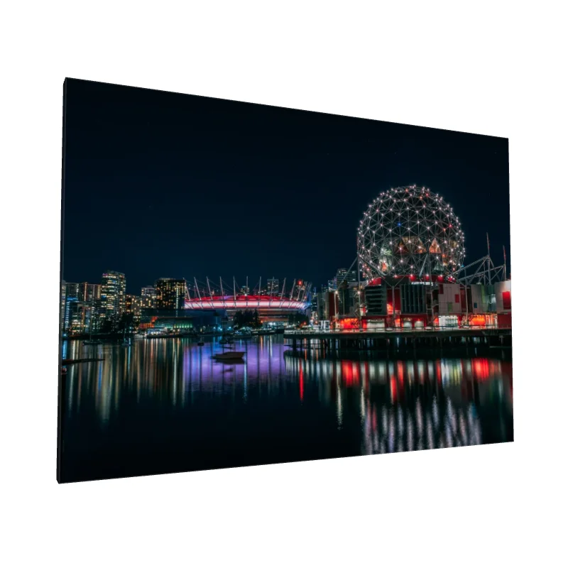 Tablou canvas: Peisaj Urban Nocturn cu Reflecții (2)