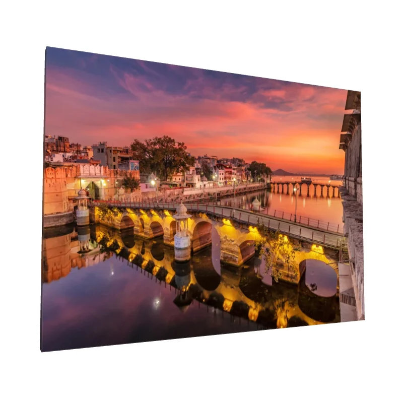 Tablou canvas: Apus Uluitor peste Oraș Istoric