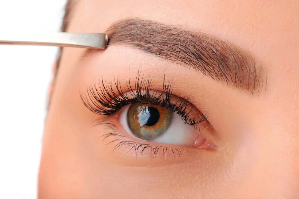 Tablou canvas: Detalii Fine de Sprâncene în Prim Plan - Thumbnail 2