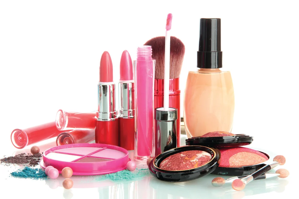 Tablou canvas: Colecție de Cosmetice în Culori Vibrante - Thumbnail 2