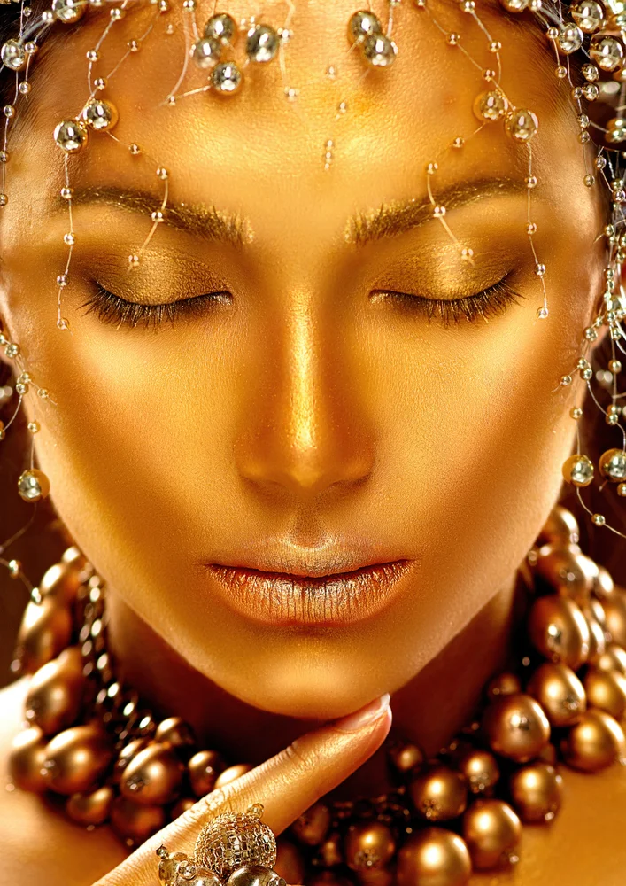 Tablou canvas: Portret Auriu cu Elemente Decor - Thumbnail 2