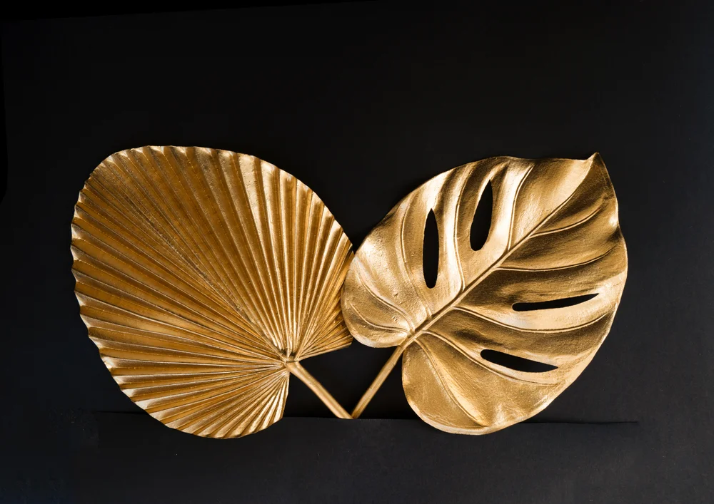 Tablou canvas: Frunze Aurii pe Fundal Negru 2 - Thumbnail 2